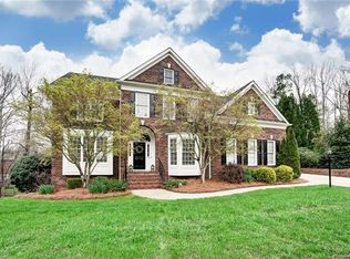 1010 Elizabeth Manor Ct, Matthews, NC 28105
