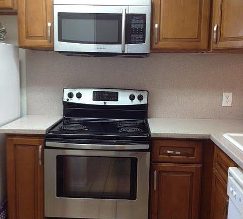 3rd image of 3029 Kaiser Dr Unit F