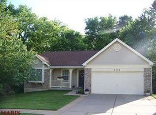 3119 Frontage Ct, Maryland Heights, MO 63043