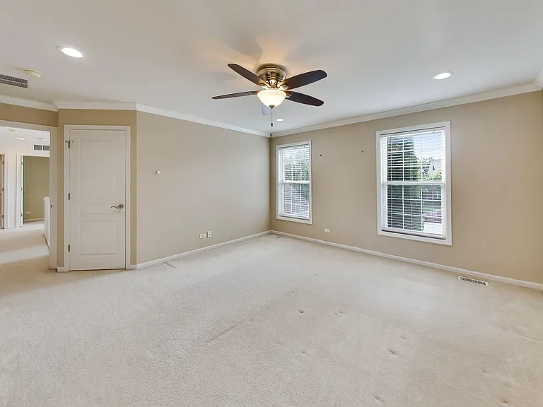 501 Tuscany Dr — Photo 35