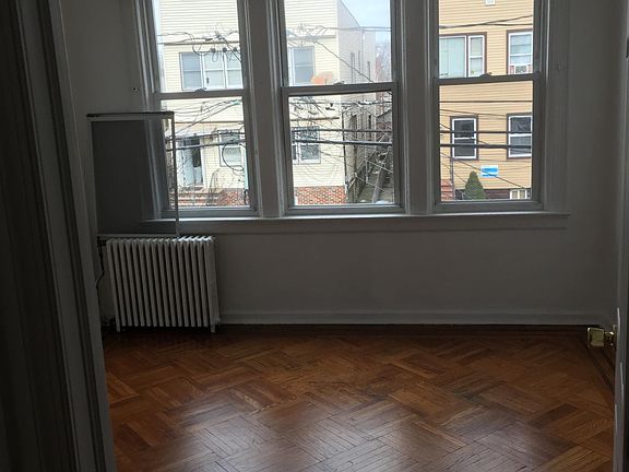3rd image of 253 Lexington Ave #2
