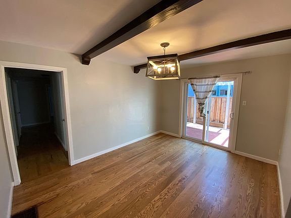 3rd image of 1435 Eaton Ave