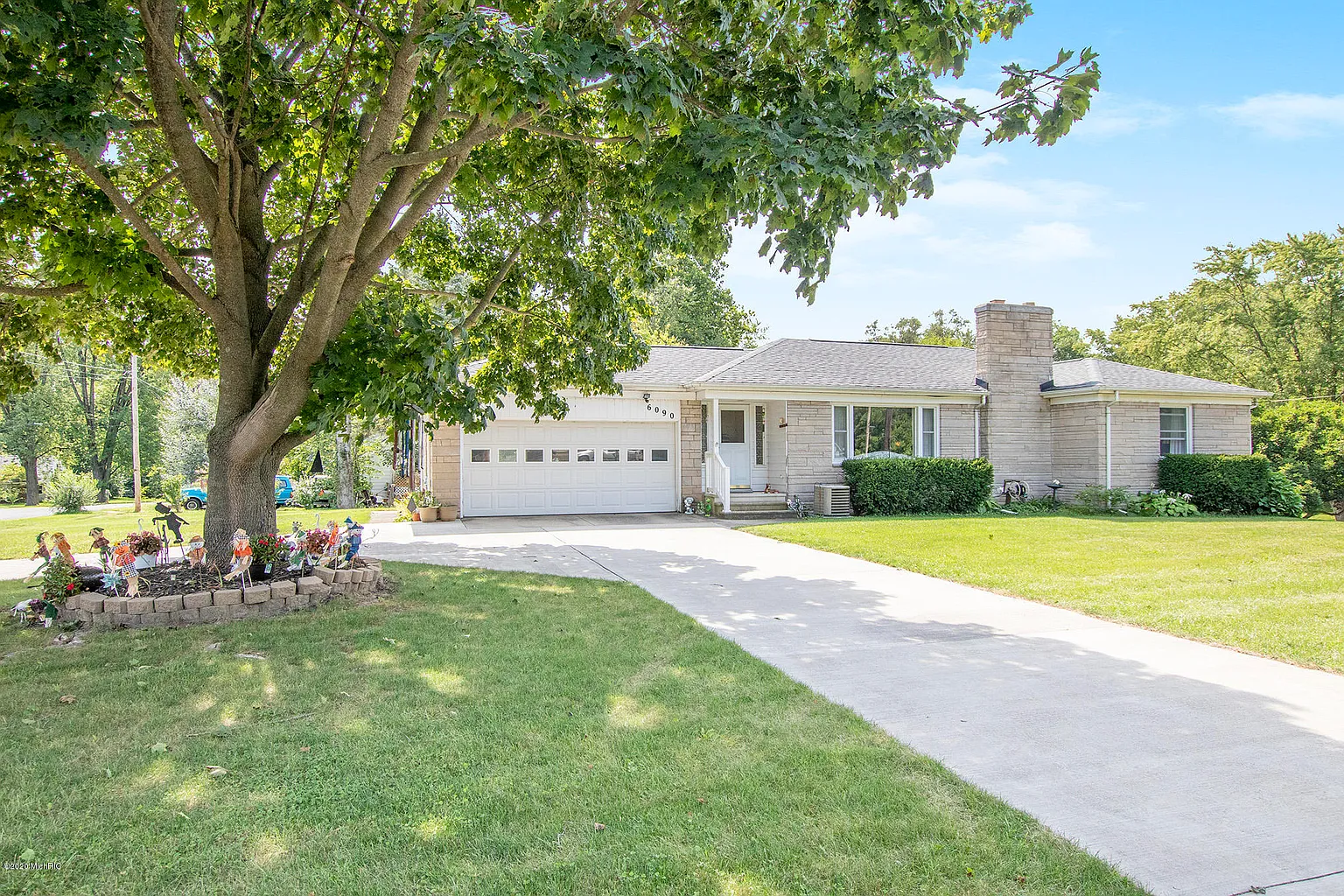 6090 King Hwy photo 1