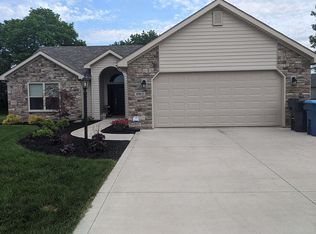 1963 Abbey Ct, Huntington, IN 46750