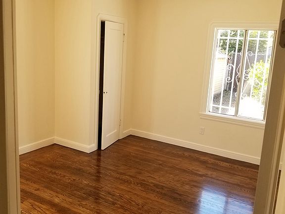 5th image of 2945 62nd Ave