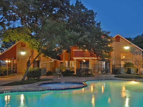 3rd image of 7791 Woodchase APT 1502