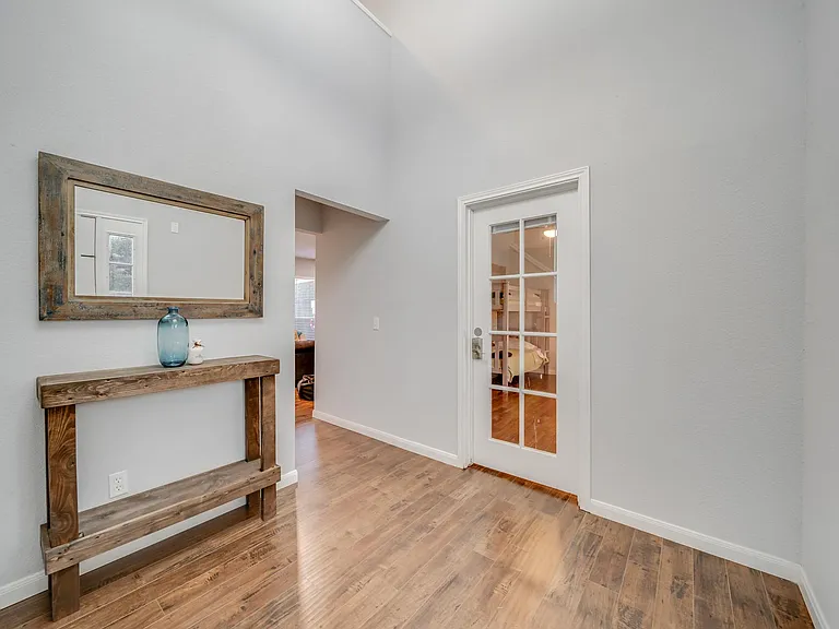 843 Sonora Ln — Photo 11