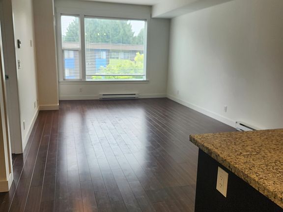 5th image of 1975 McCallum Rd #304