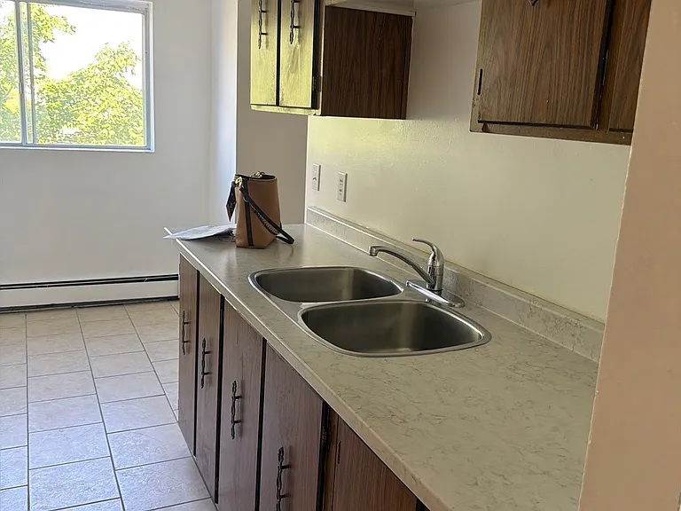 350 Regina St N #302 — Photo 7