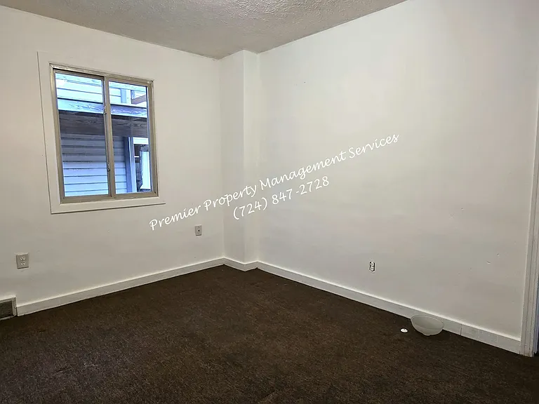 717 W New Castle St #2 — Photo 4