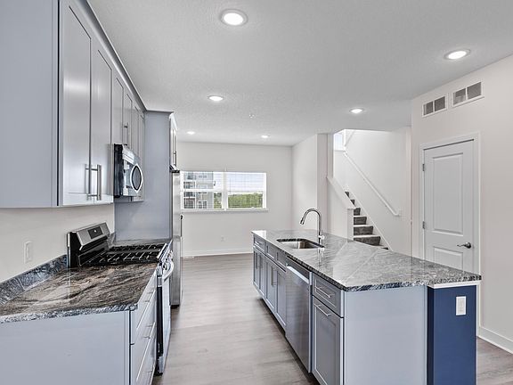 4th image of 3159 Clover Ridge Dr