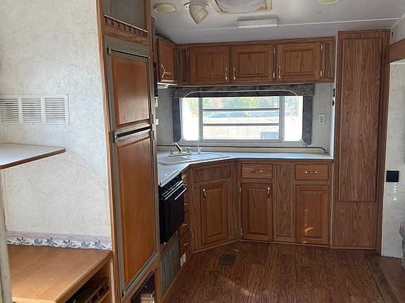 3rd image of 5755 S Fontana Ave Unit 2