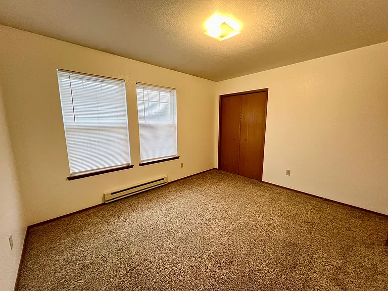 The 48th St Apartments — Photo 17