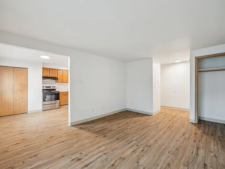 The 1800 Place Apartments — Photo 19
