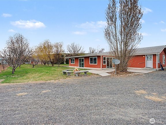 4th image of 2392 Cherry Blossom Drive