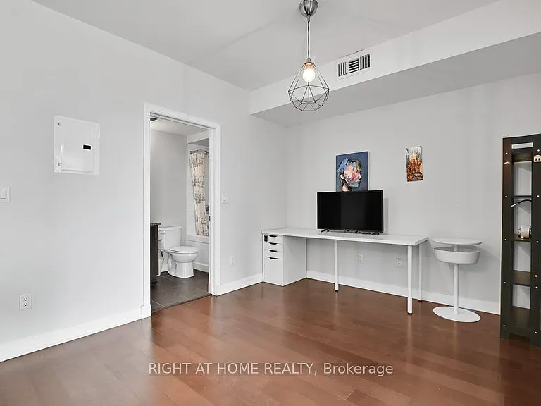 238 Besserer St #1406 — Photo 18