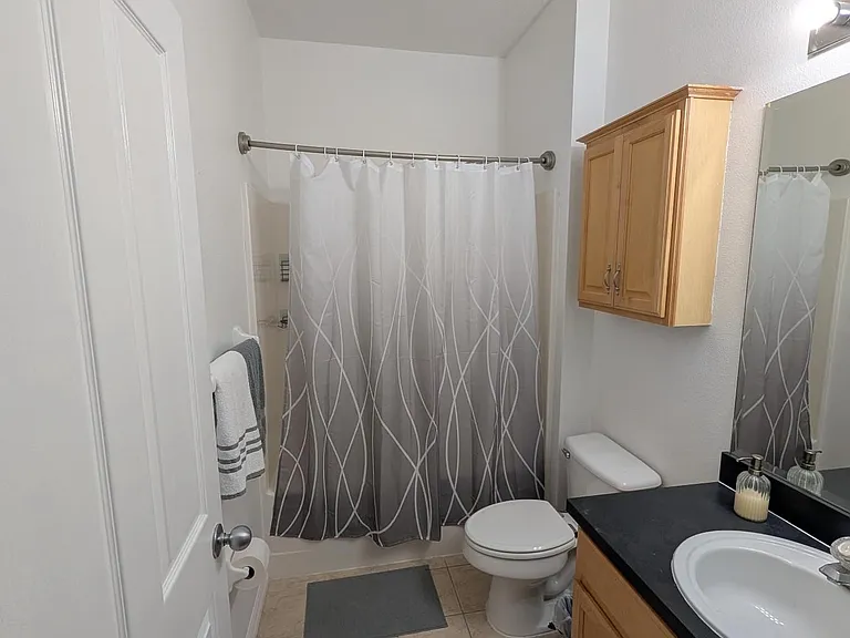 326 Monroe Cir — Photo 6