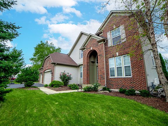 2nd image of 196 Chapin Way