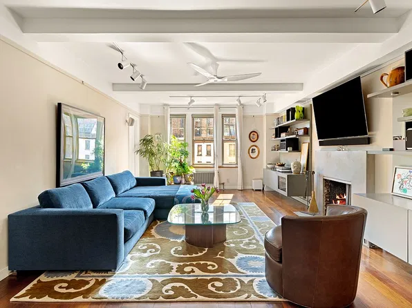 45 Christopher St APT 4E, New York, NY 10014