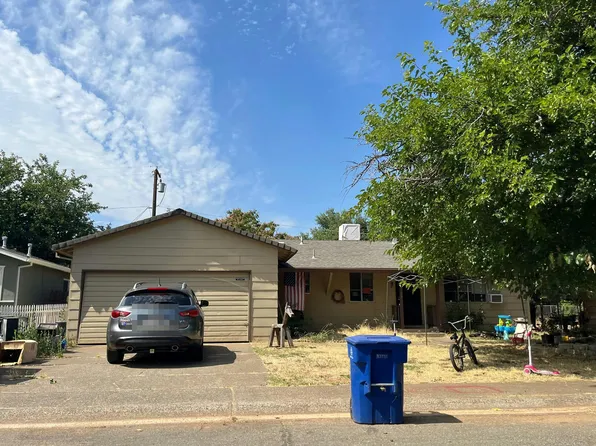 2104 Phobos Ct, Redding, CA 96002