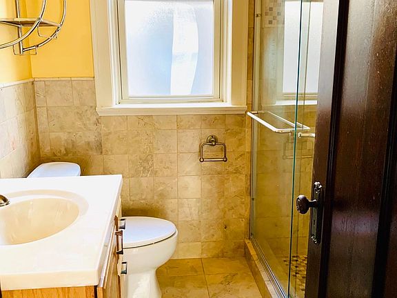 4th image of 6026 N Fairfield Ave #2