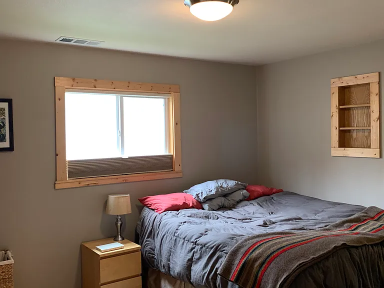 1790 Stromberg Ave — Photo 16