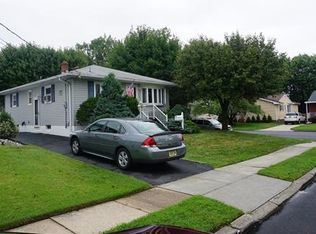 118 E Summit Ave, Sewaren, NJ