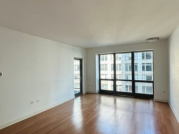 2nd image of 130 N Garland Ct APT 1204