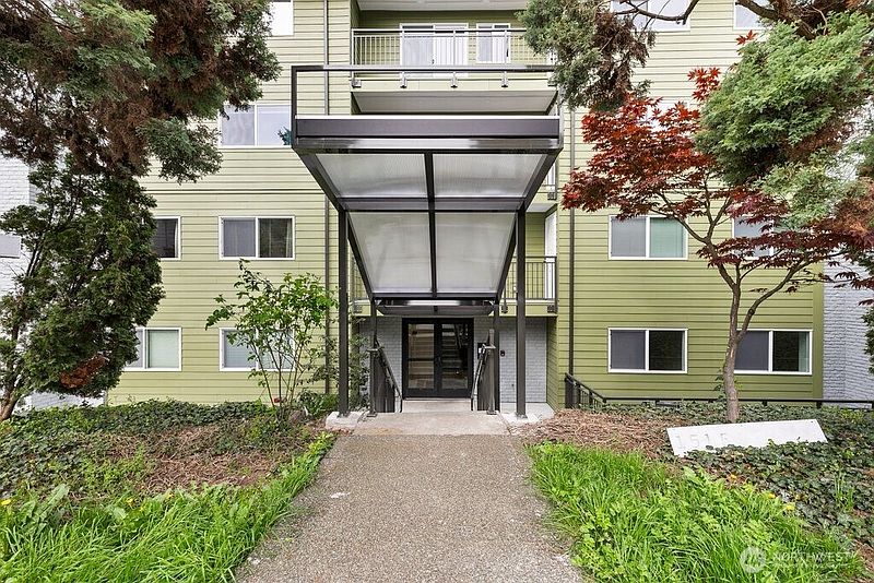 3rd image of 1515 12th Avenue S #102
