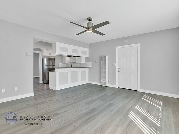4th image of 1901 Carnegie Ln APT 6