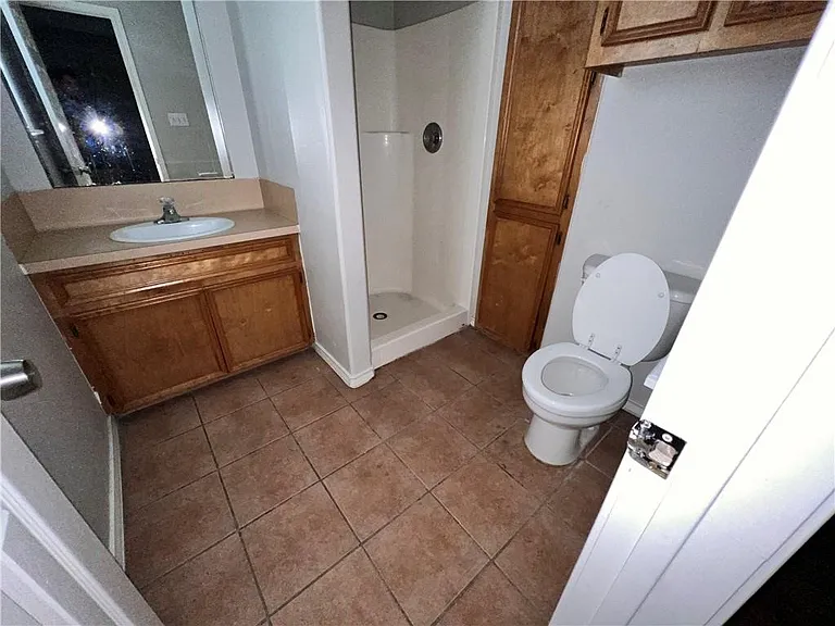 5801 Skylark Dr — Photo 5