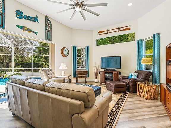 3rd image of 4105 Abington Woods Cir