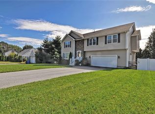 32 Angela Ave, Cranston, RI 02921