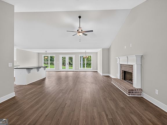 5th image of 73 Altamaha Dr #12