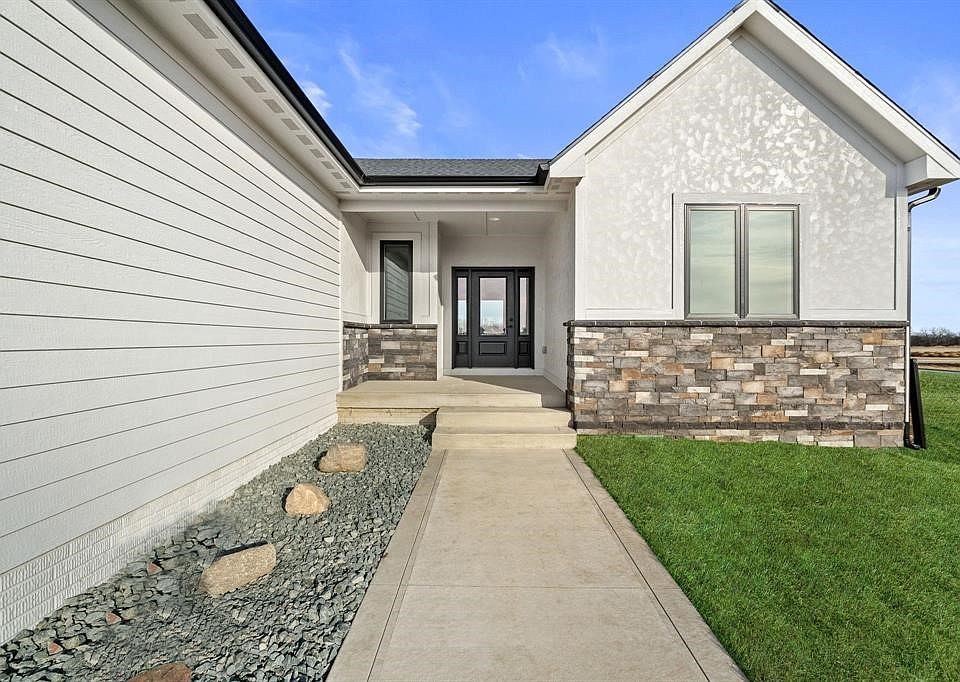 1st image of 17307 N Valley Dr
