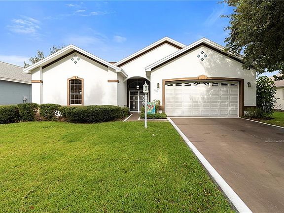 3rd image of 1111 San Antonio Ln
