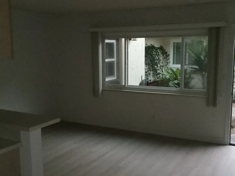 3015 E Theresa St #4 — Photo 3