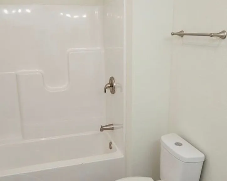 2516 Rebecca Dr — Photo 8