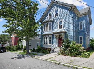 74 Woodbine St #1, Providence, RI 02906