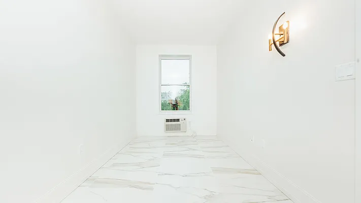 Rented by Nooklyn NYC LLC | media 8