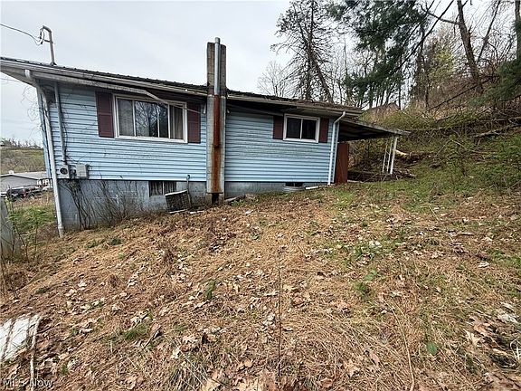 3rd image of 57212 Westlawn Ave