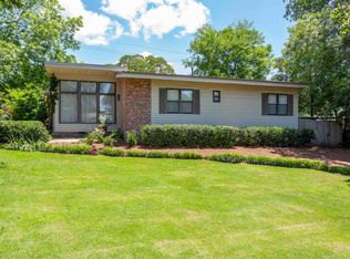 601 Eastwood Pl, Vestavia Hills, AL 35216