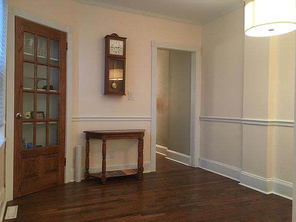 5th image of 1602 N Lincoln St
