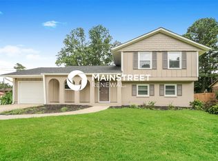 2595 Foxlair Trl, Atlanta, GA 30349