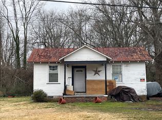 4033 Hickory Rd, South Chesterfield, VA 23803