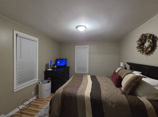 68305 Howard St APT 1, Richmond, MI 48062