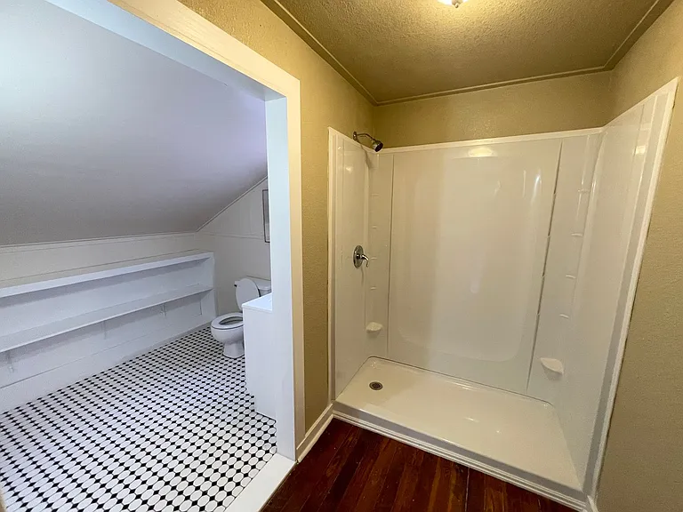708 E Hollywood St — Photo 26