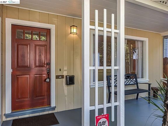 3rd image of 7563 Circle Hill Dr