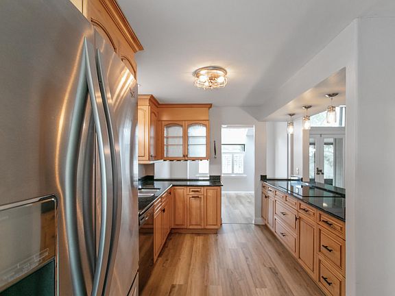 5th image of 483 Selva Lakes Cir