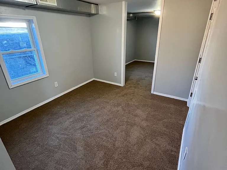 37 N Clinton St — Photo 5